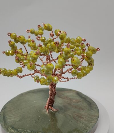 Árbol de Esperanza Verde: Renacimiento y Vitalidad -base verde