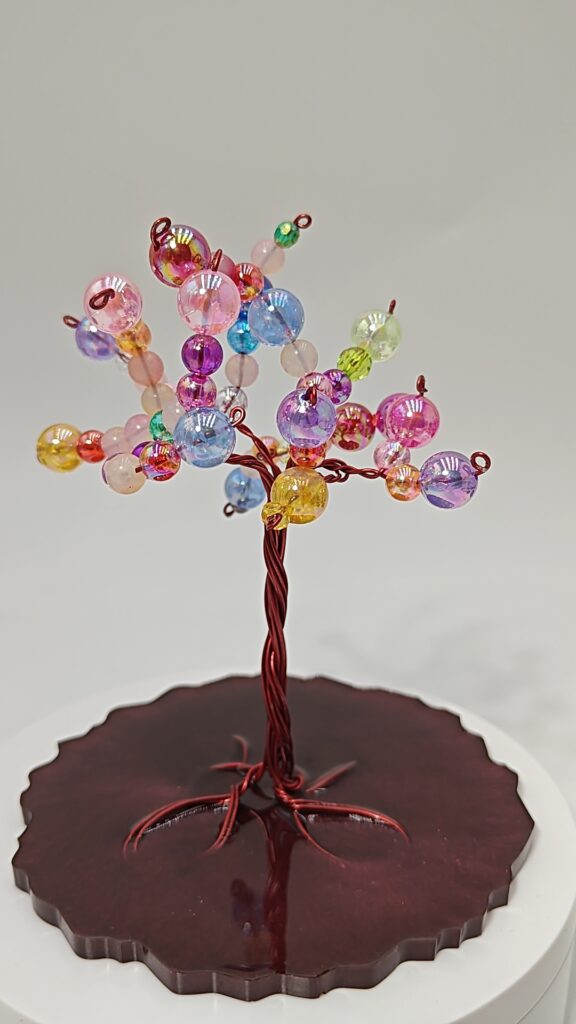 Árbol Brillo Místico: Magia y Transformación